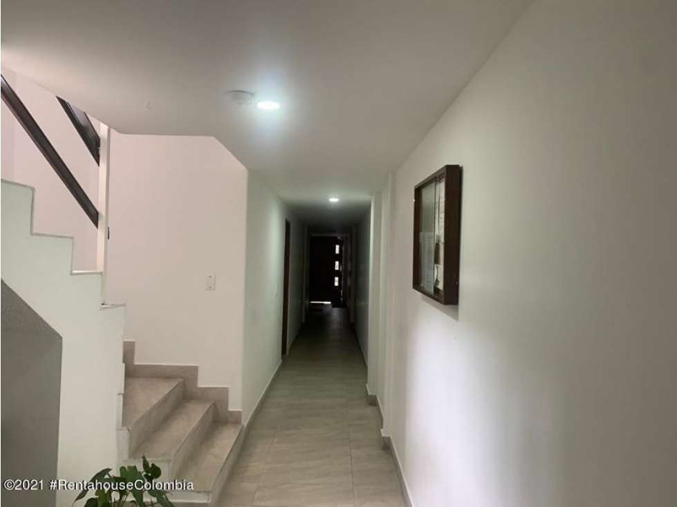 Apartamento en  Chapinero Alto RAH CO: 22-858