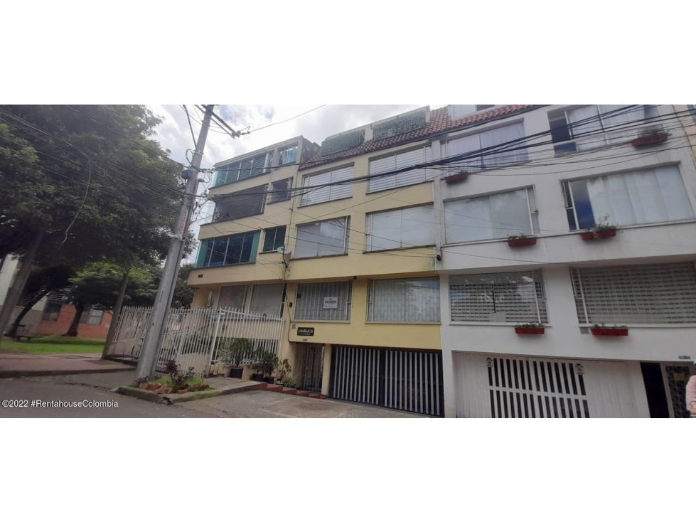 Apartamento en  Caobos Salazar RAH CO: 23-554