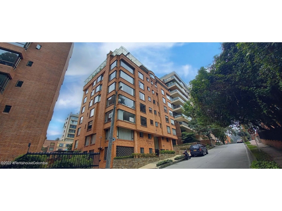 Apartamento en  Los Rosales(Bogota) RAH CO: 24-434