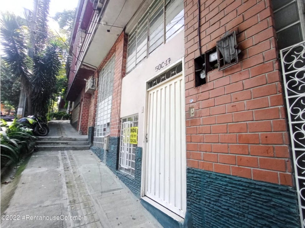 Casa en  Prado Centro(Medellin) RAH CO: 24-623