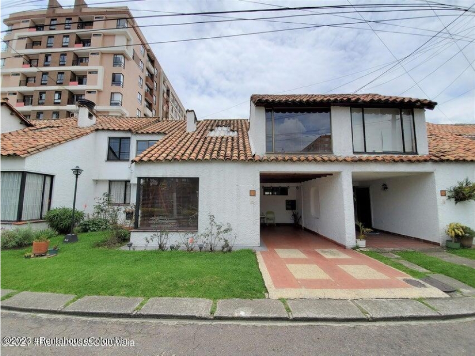 Casa en  Cedritos(Bogota) RAH CO: 24-853