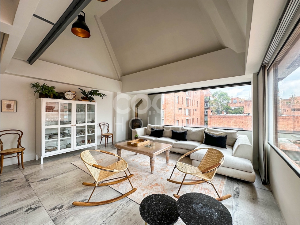 Apartamento Penthouse dúplex con terraza en venta en Chicó