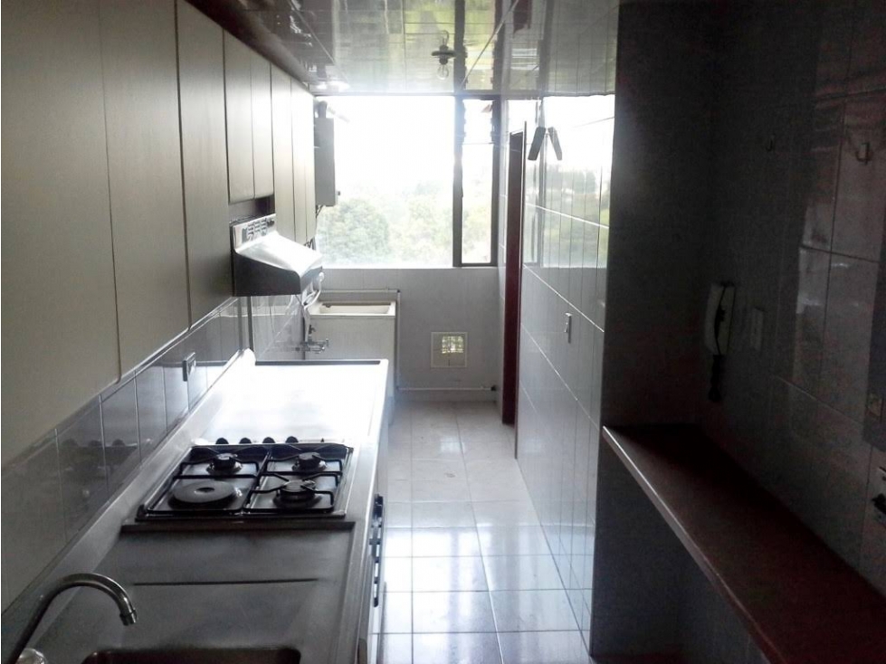 Apartamento en 8vo piso en venta en Lagos de Córdoba - Bogotá
